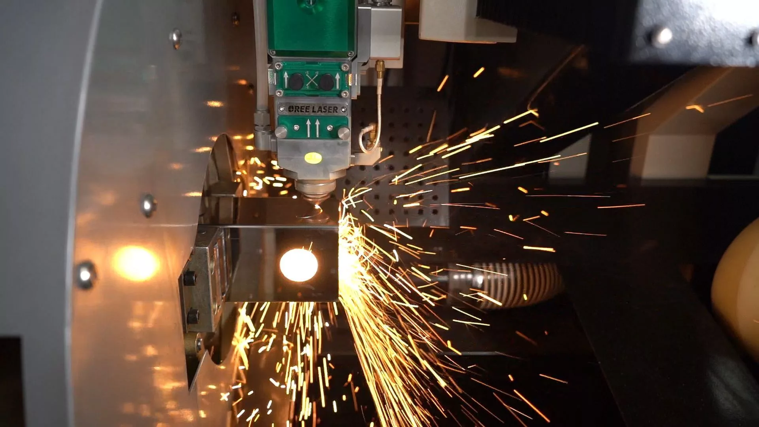 Лазерная резка труб Лазерная резка труб